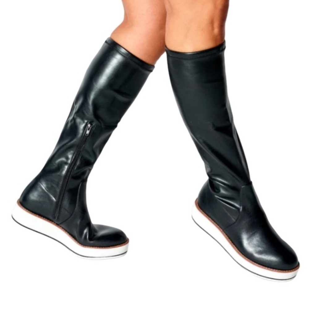 NWT Silent D NADIA black smooth sporty wedge tall flatform stretchy boot size 7